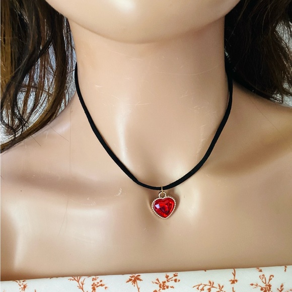 Very light string every day necklace for woman 3pcs - Picture 3 of 4